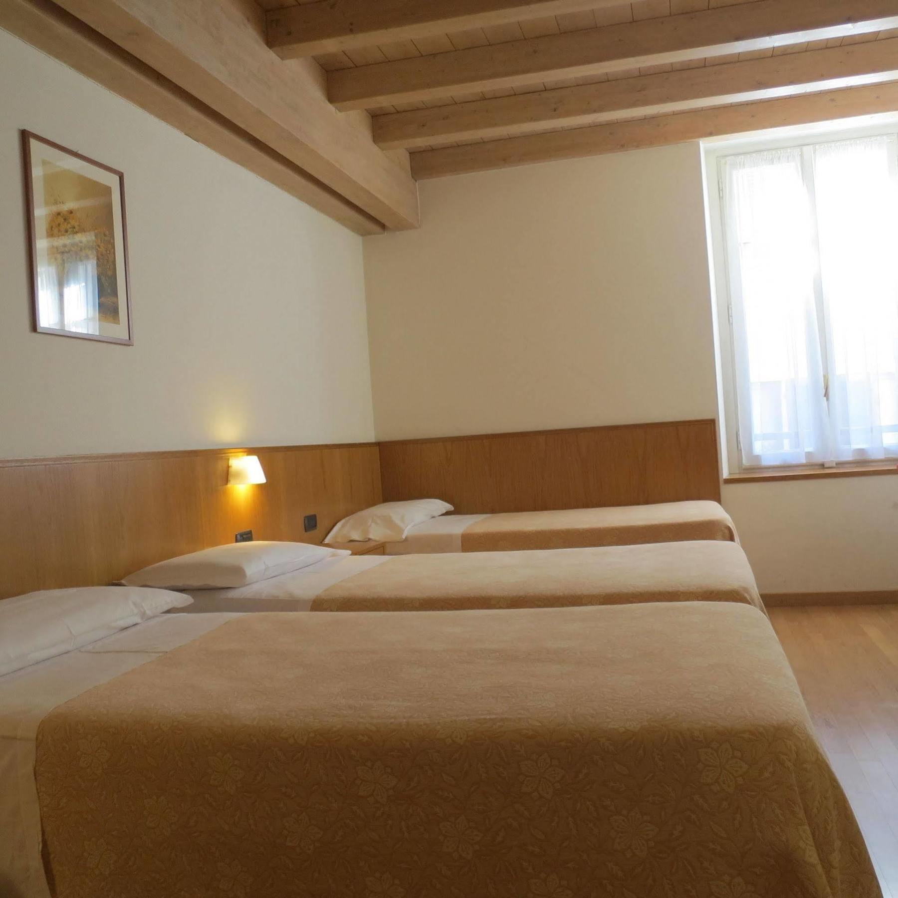 Hotel Tre Re Como Eksteriør bilde